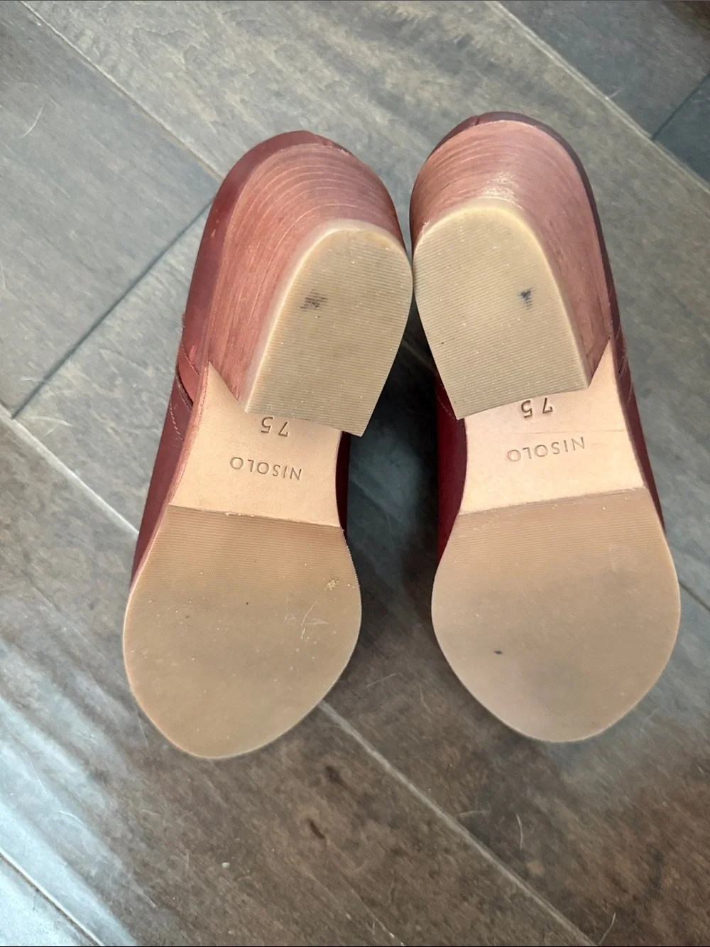 Nisolo Leather Slip-On Ankle Shoes in Burgundy